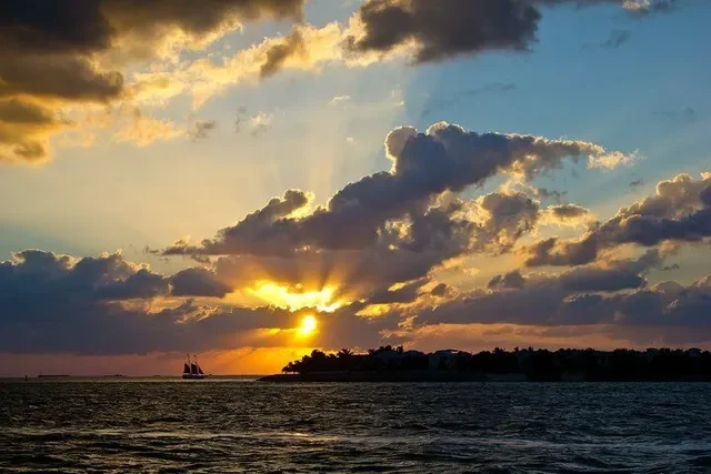 Key West: Smathers Beach & activities with a Sunset Catamaran & Open Bar