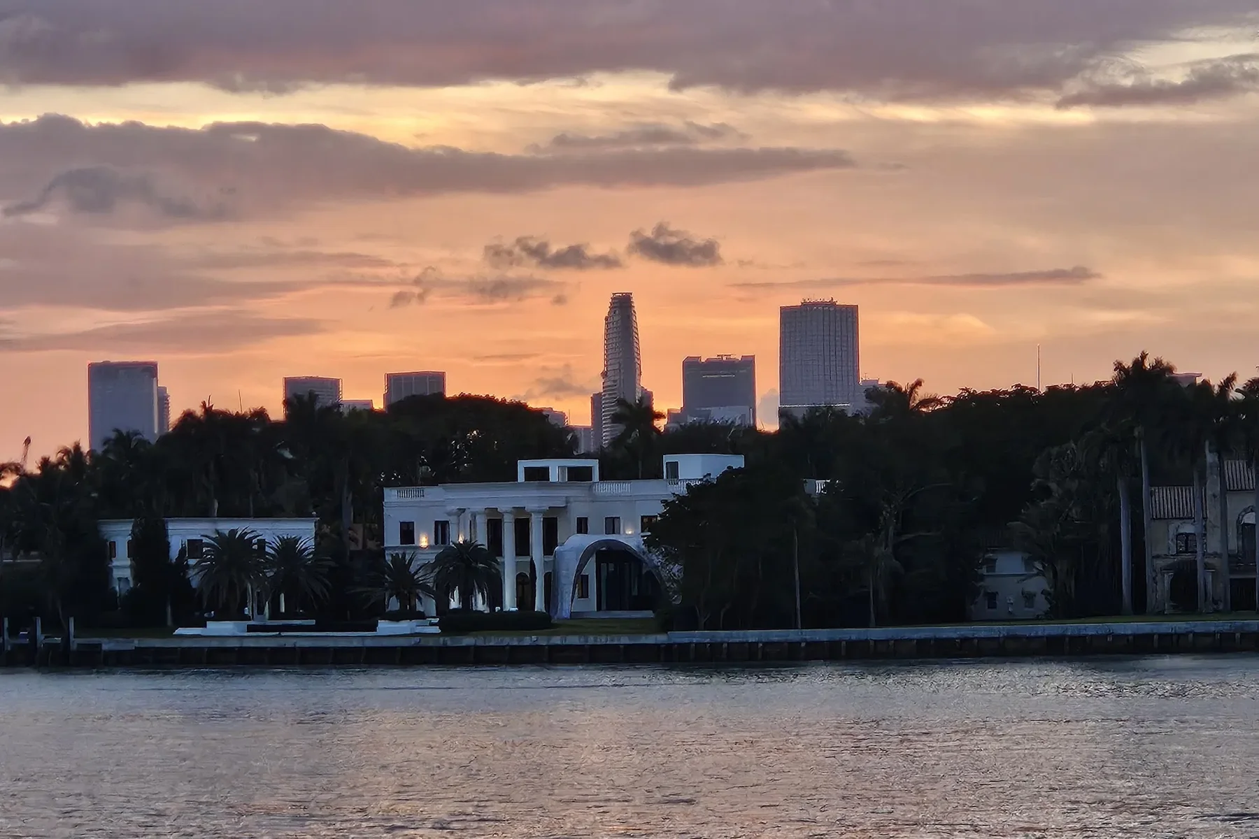 Miami Sunset Cruise of Biscayne Bay and Millionaires' Homes