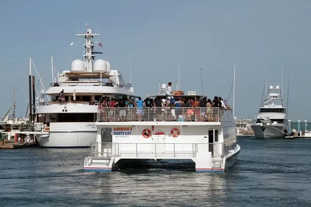 Key West: Sunset Sail Full Bar, Live Music & Dinner & Early Morning Snorkeling